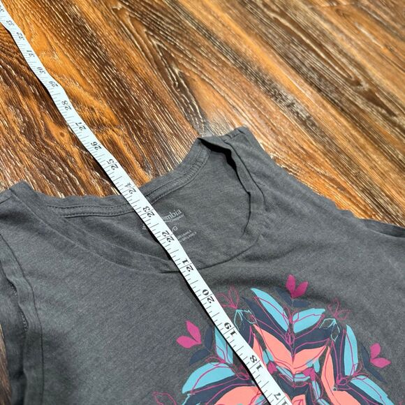 Columbia Women’s‎ L Gray Colorful Tank Top Floral Medallion Top - Picture 4 of 5